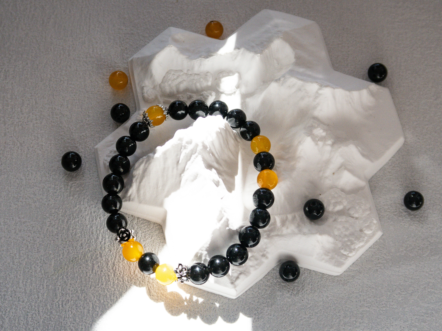 Yellow Agate & Black Onyx AAA Grade Bracelet – Handmade